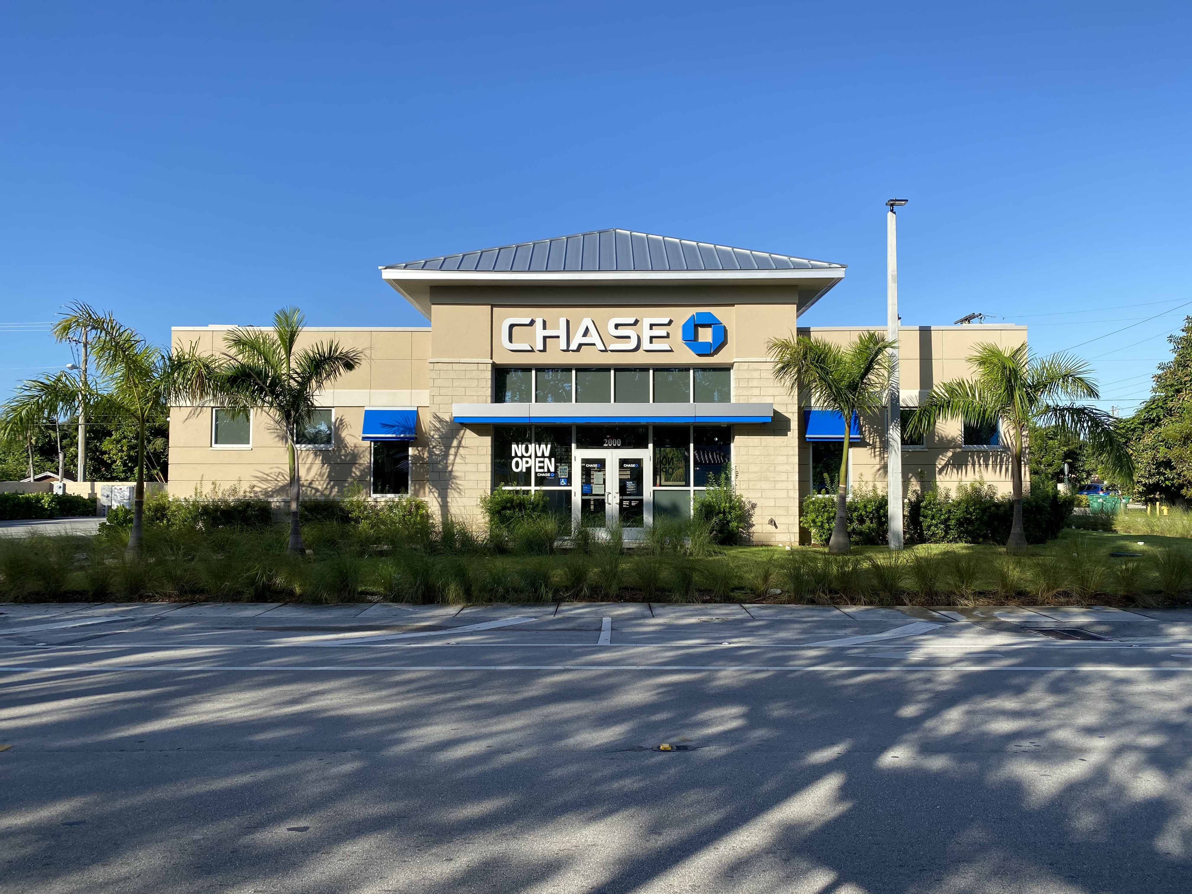 Chase bank branch exterior in Miami, Florida