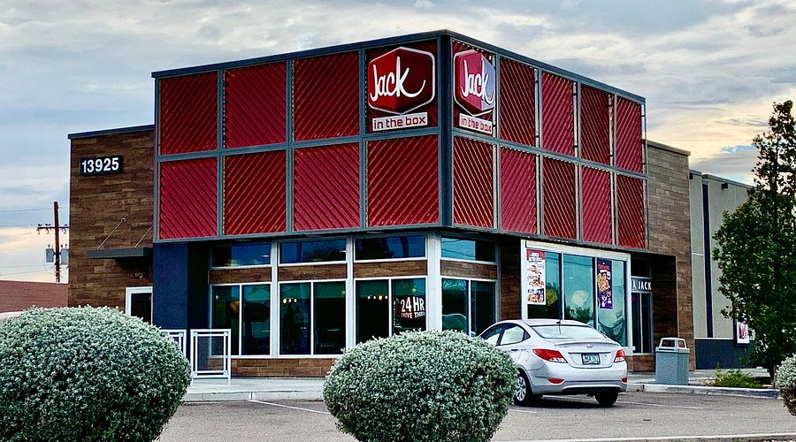 Jack in the Box restaurant exterior